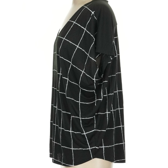 Vince Black and White Relaxed Blouse with Short Sleeves - Picture 4 of 7